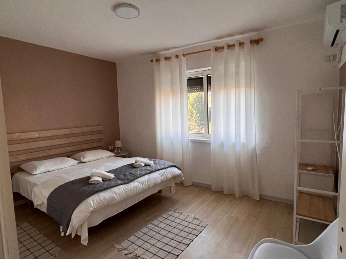 Centre Apartment In Shkodër Eksteriør bilde